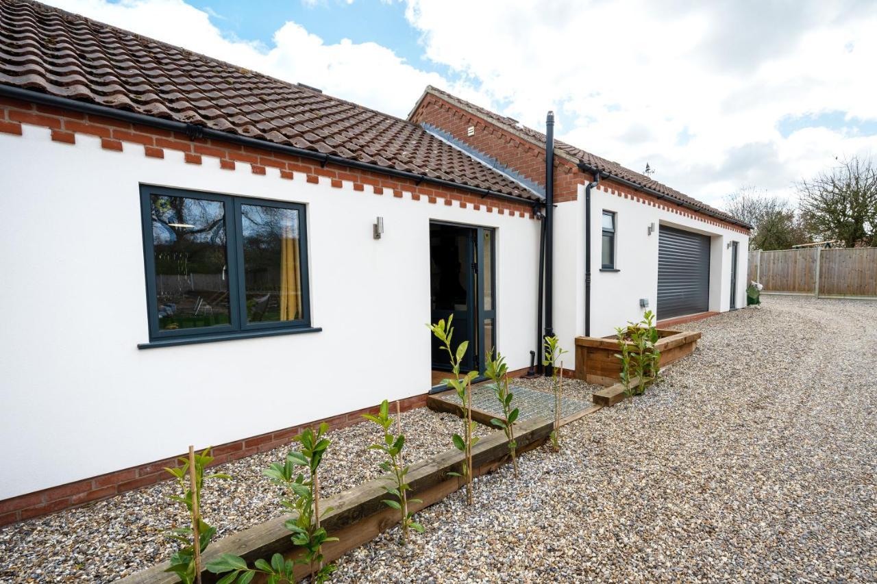 Villa Little House - Perfect For Exploring The Broads à Acle Extérieur photo